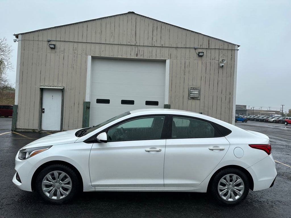 Used 2022 Hyundai Accent SE FWD image 7