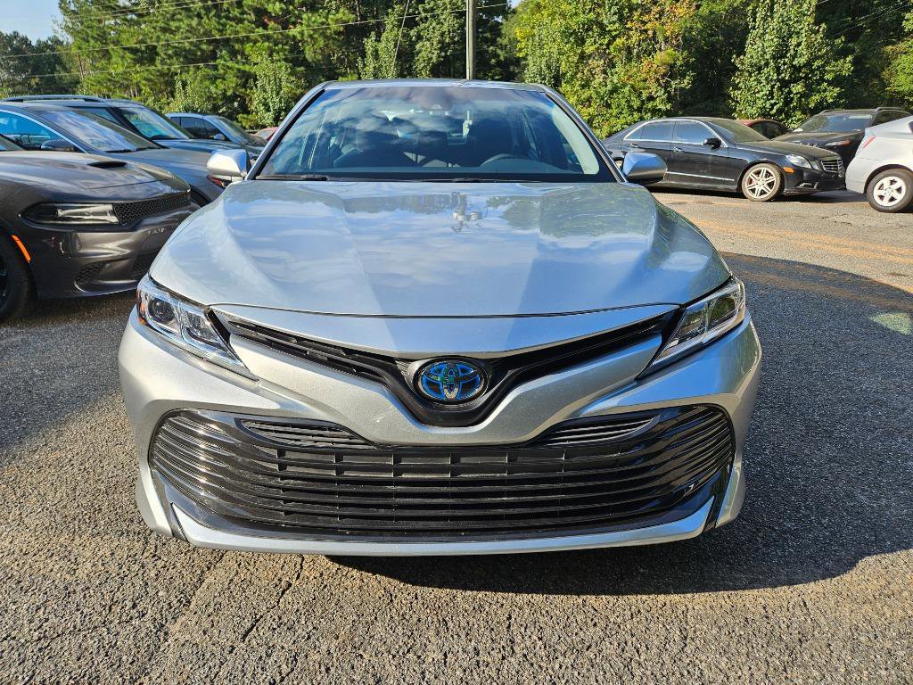 Used 2018 Toyota Camry LE image 2