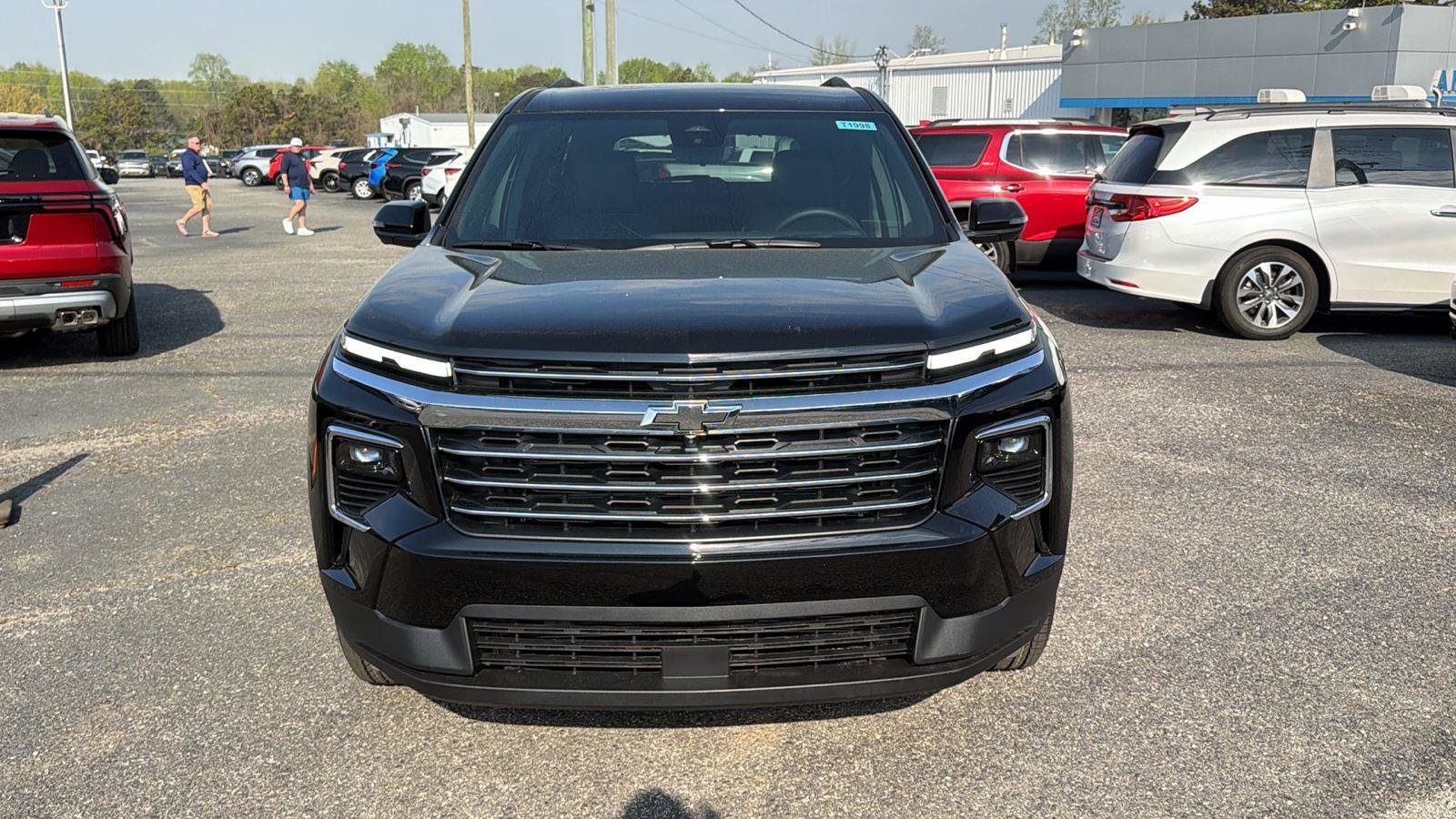 New 2026 Chevrolet Traverse LT image 2