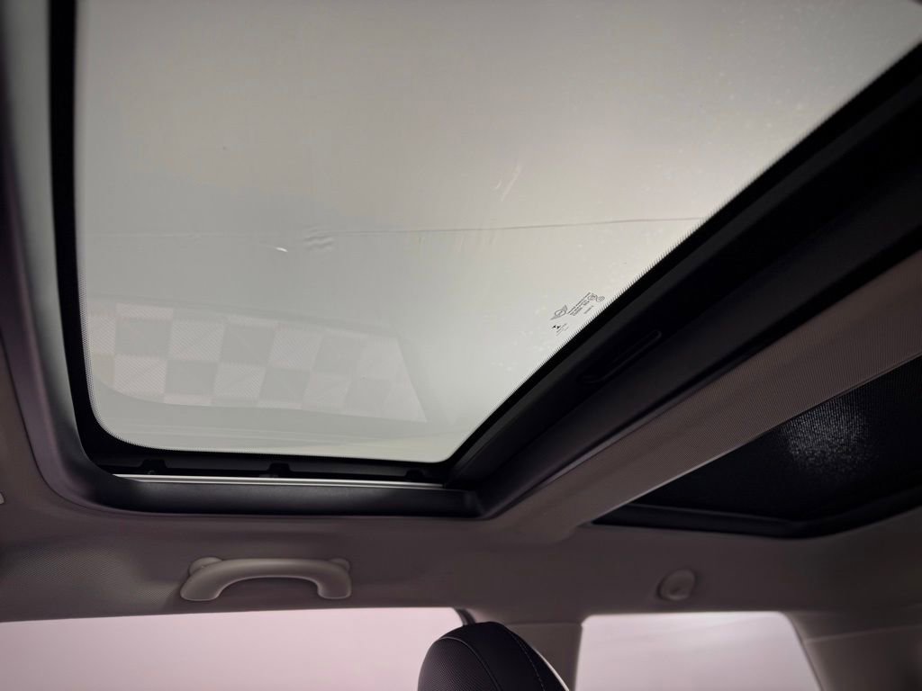 Used 2021 MINI Cooper S w/ Premium Package image 27