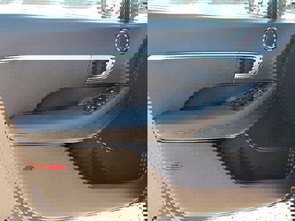 Certified 2025 Hyundai Sonata SE image 10