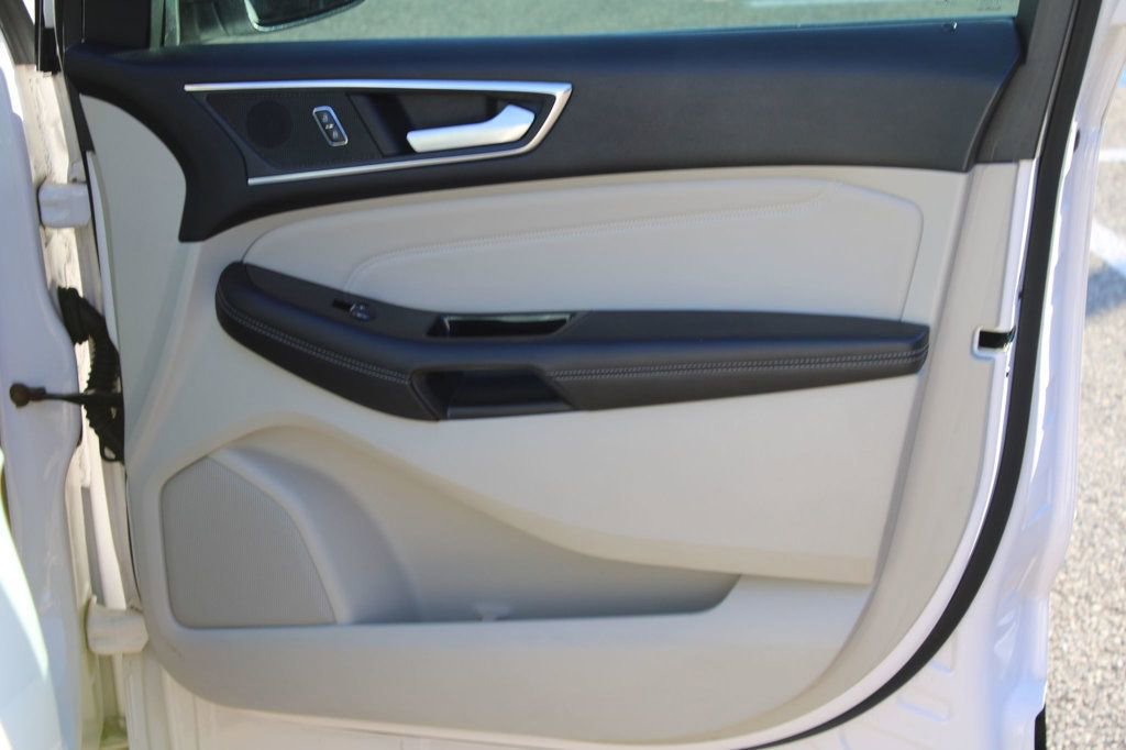 Used 2017 Ford Edge Titanium w/ Equipment Group 301A image 21