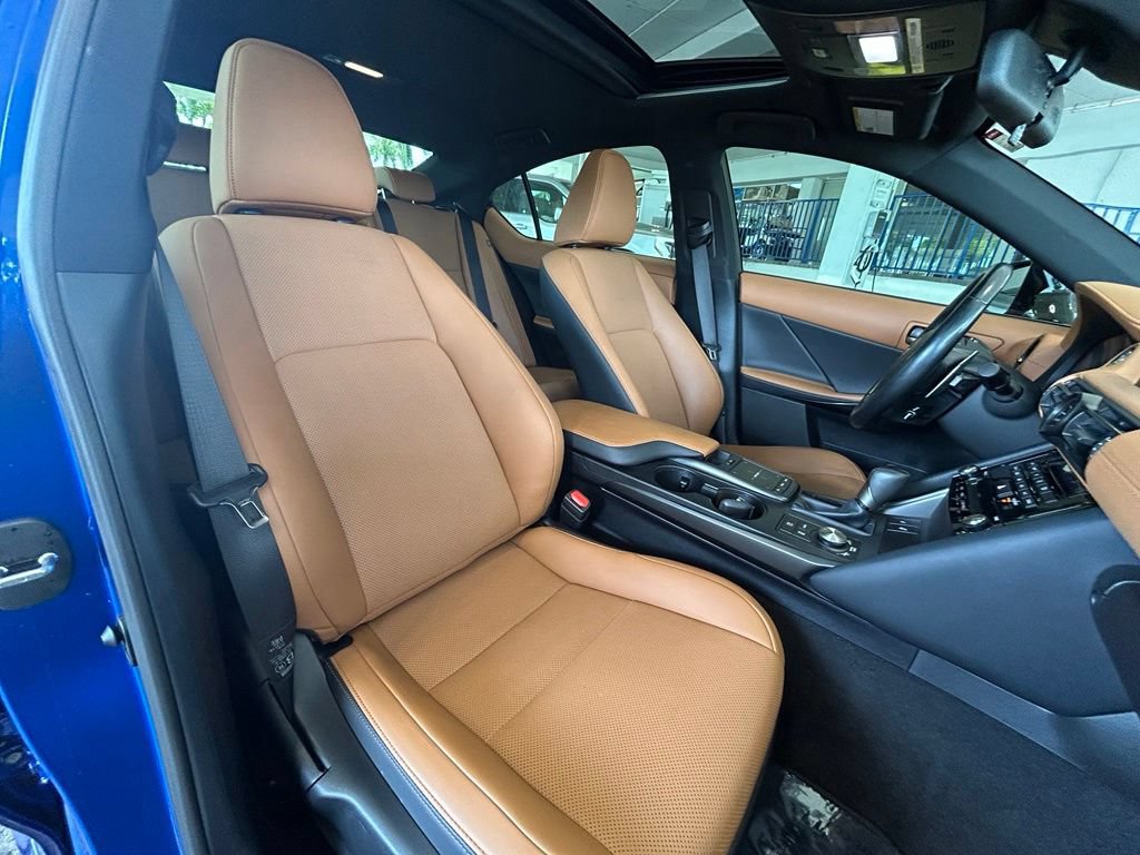 Used 2025 Lexus IS 350 F Sport w/ Accessory Package RWD image 29