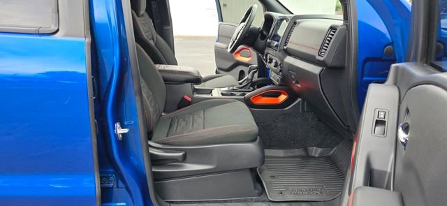 Used 2024 Nissan Frontier PRO-4X w/ Technology Package image 16