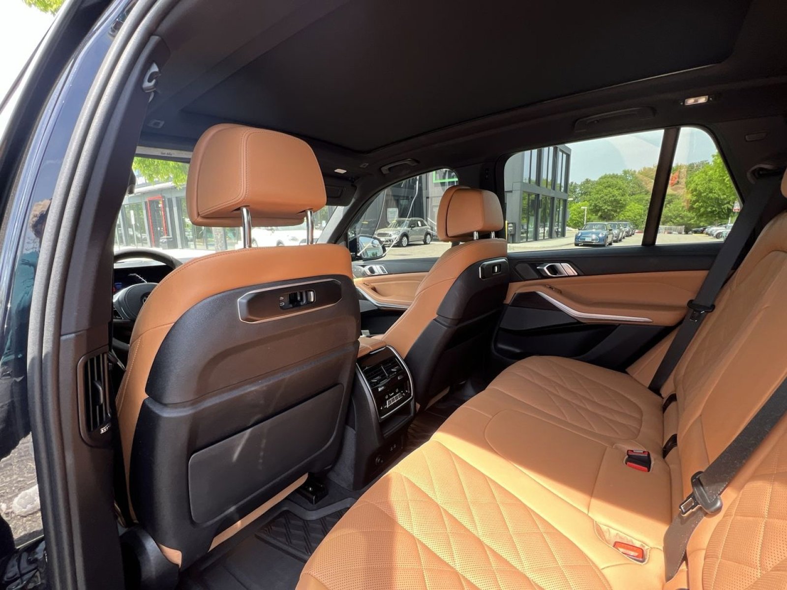 Used 2024 BMW X5 xDrive40i w/ M Sport Package image 27