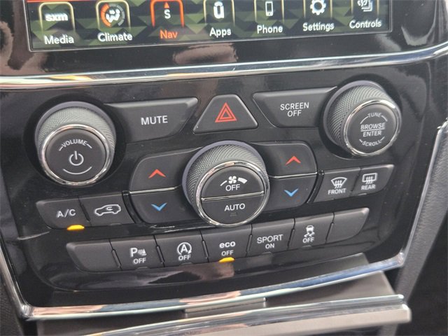 Used 2022 Jeep Grand Cherokee Limited w/ Trailer Tow Group IV image 24