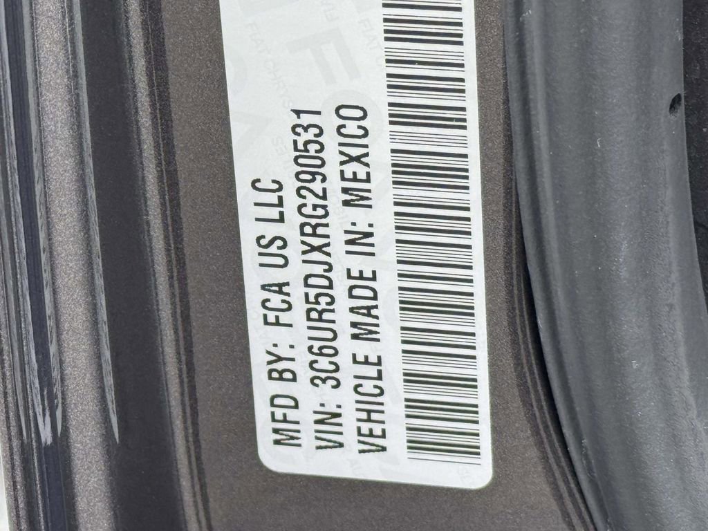 Used 2024 RAM 2500 Big Horn w/ Level 2 Equipment Group AWD/4WD image 31