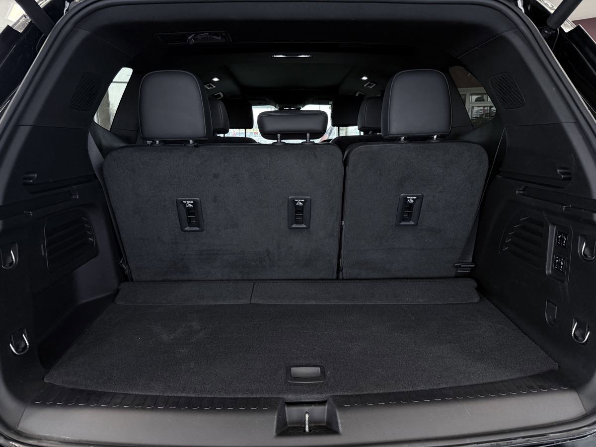 Used 2024 GMC Acadia Denali w/ Super Cruise Package FWD image 24