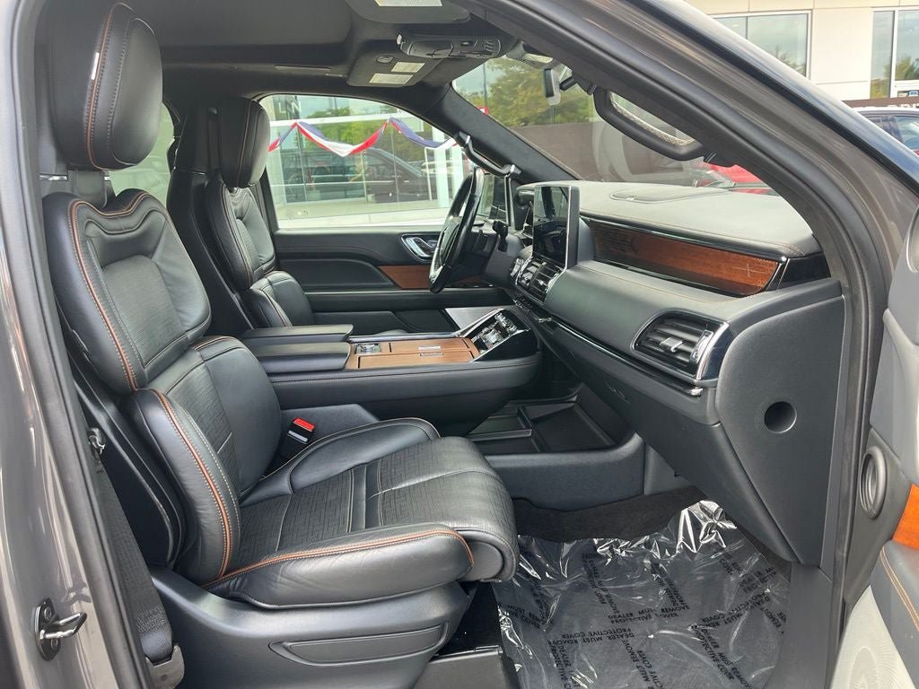Certified 2023 Lincoln Navigator L Black Label AWD/4WD image 21
