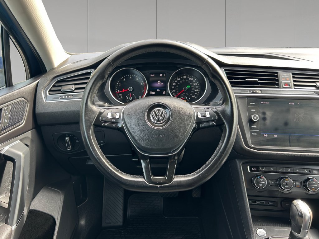 Used 2018 Volkswagen Tiguan SE AWD/4WD image 14
