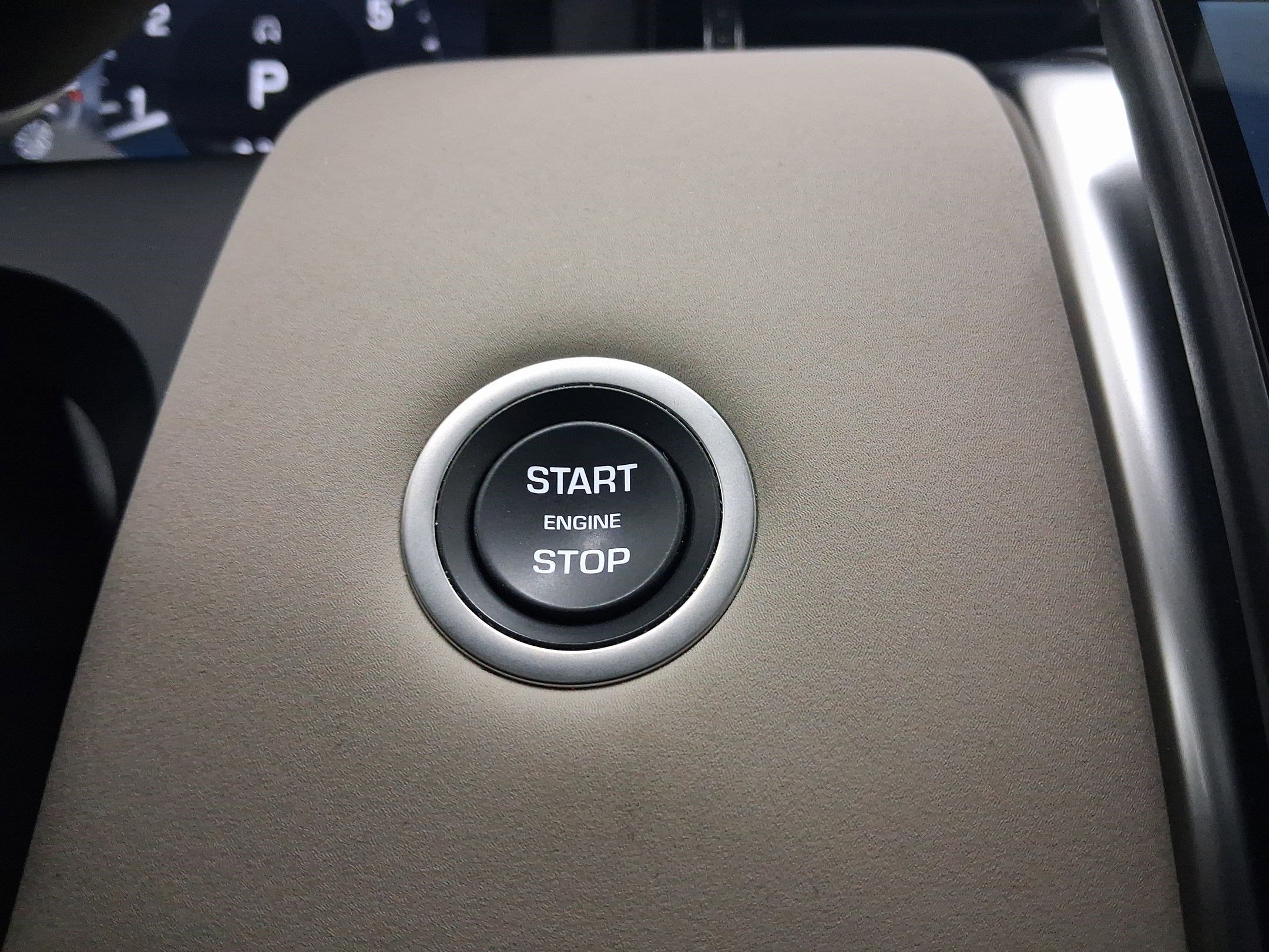 Certified 2025 Land Rover Discovery Sport S AWD/4WD image 22