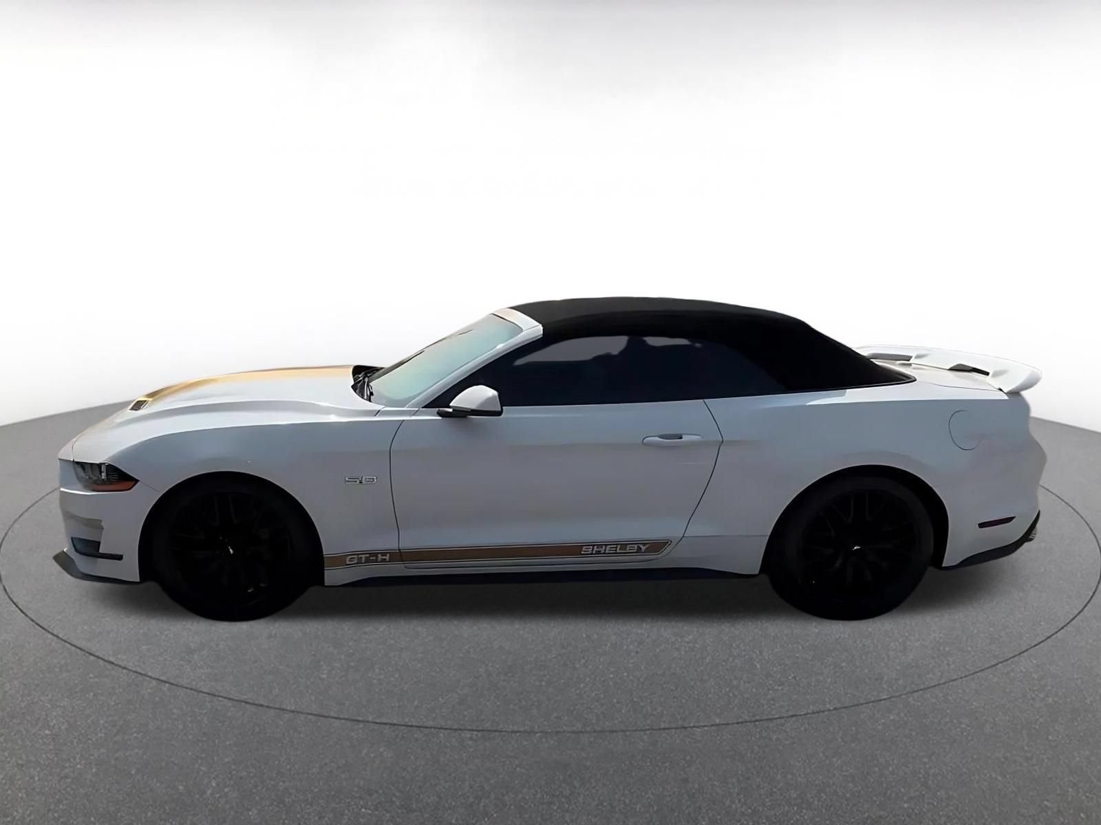 Used 2022 Ford Mustang GT Premium w/ GT Performance Package RWD image 9