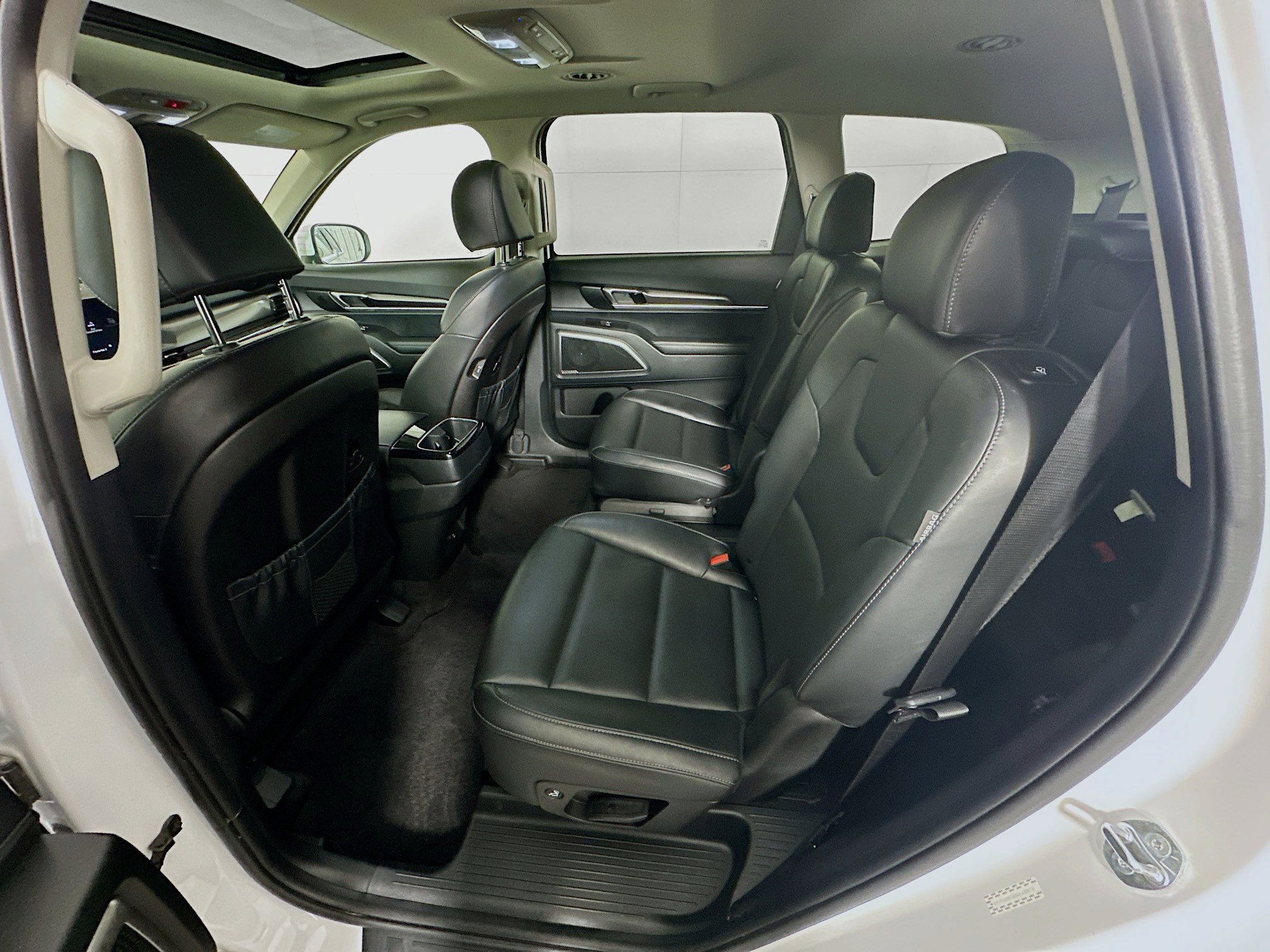 Used 2025 Kia Telluride S image 30
