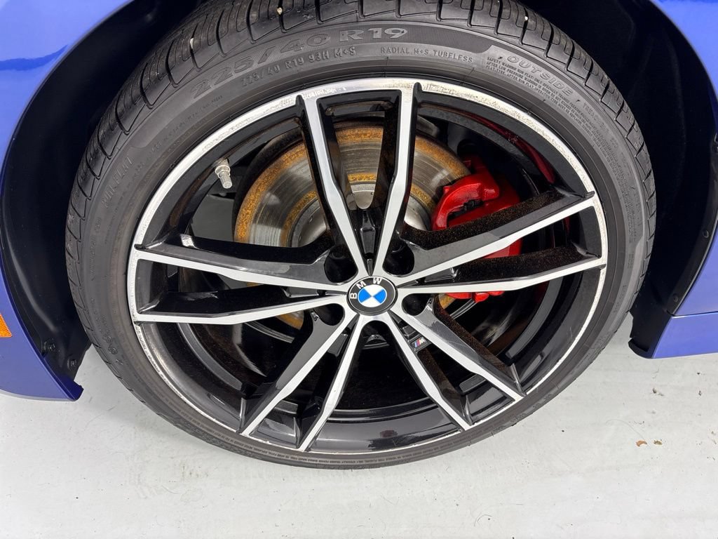 Used 2021 BMW 330i xDrive Sedan w/ M Sport Package AWD/4WD image 9