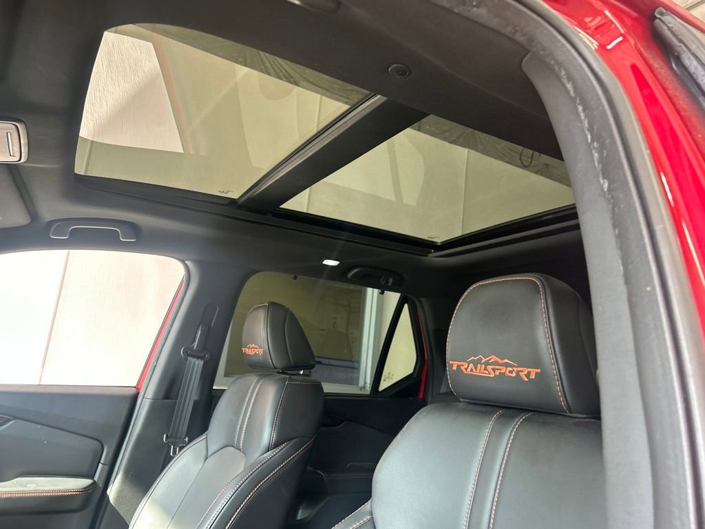 Used 2025 Honda Pilot TrailSport image 5