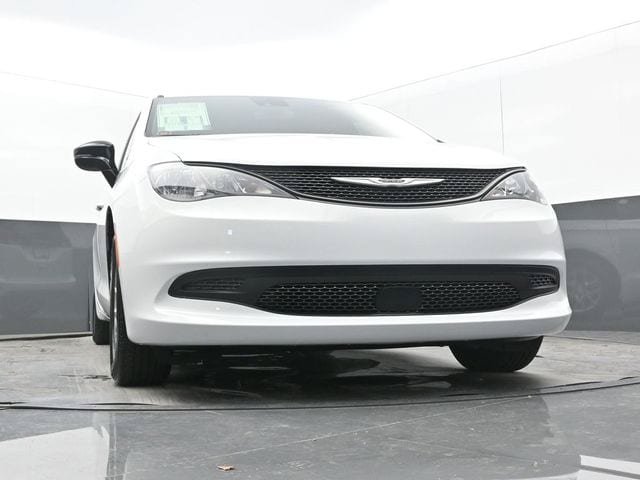 New 2025 Chrysler Voyager LX FWD image 60