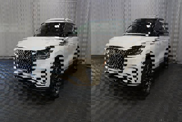 New 2026 Lincoln Aviator Reserve image 32