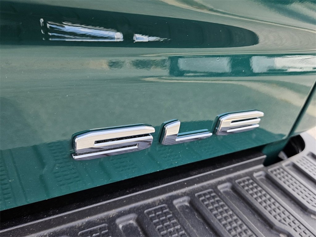 New 2026 GMC Sierra 3500 SLE image 9