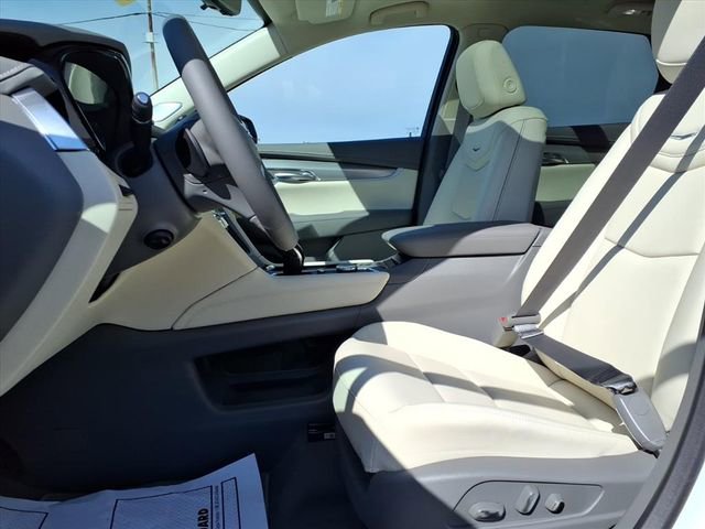 New 2026 Cadillac XT5 Premium Luxury w/ Driver Assist Package image 8