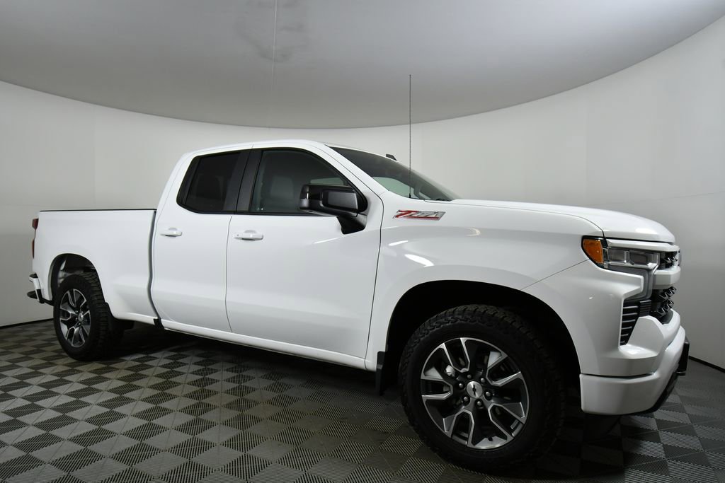 Used 2023 Chevrolet Silverado 1500 RST w/ Convenience Package II AWD/4WD image 9