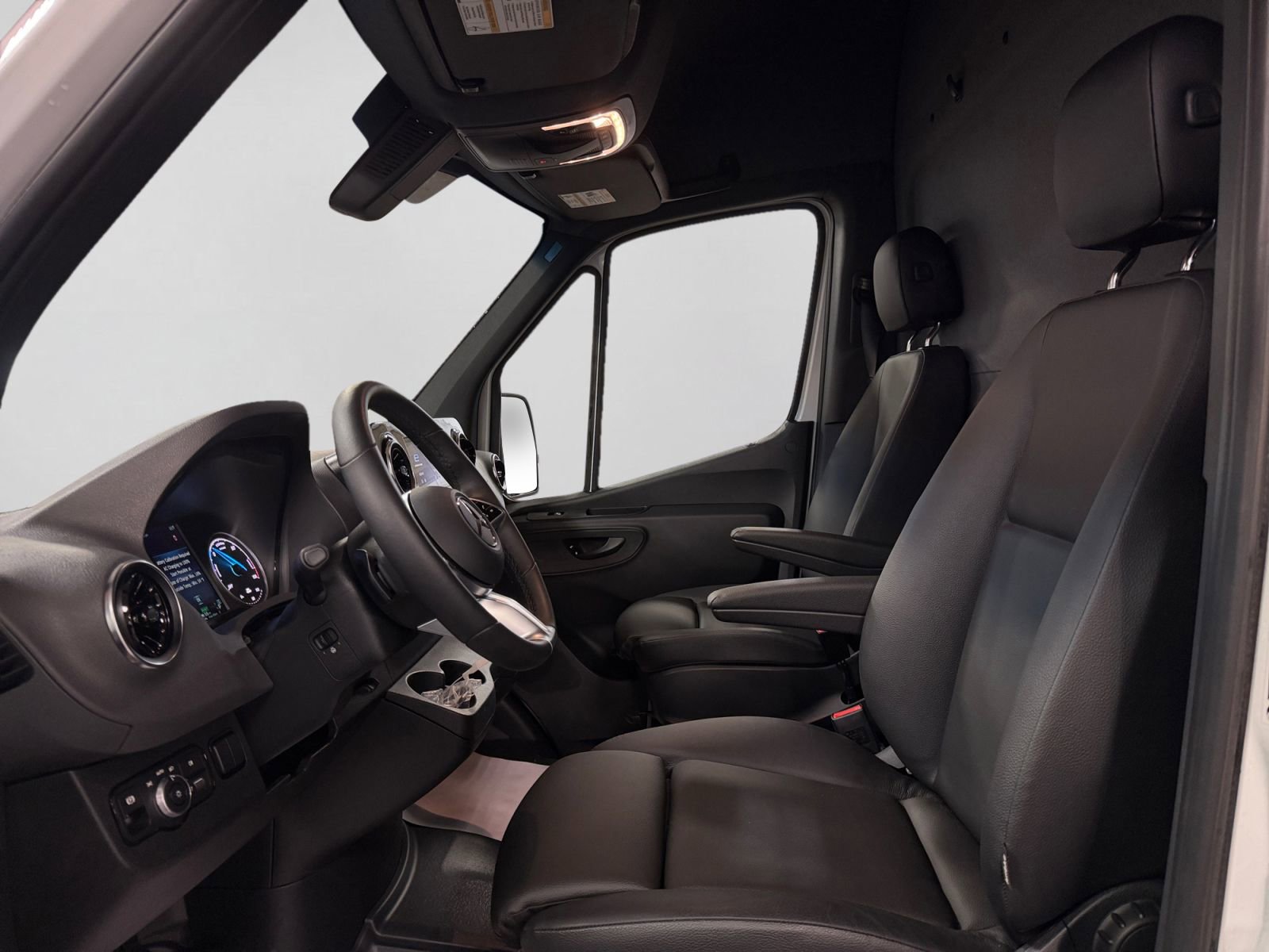 Used 2024 Mercedes-Benz eSprinter 170 Cargo w/ Dashboard Charging Package image 14