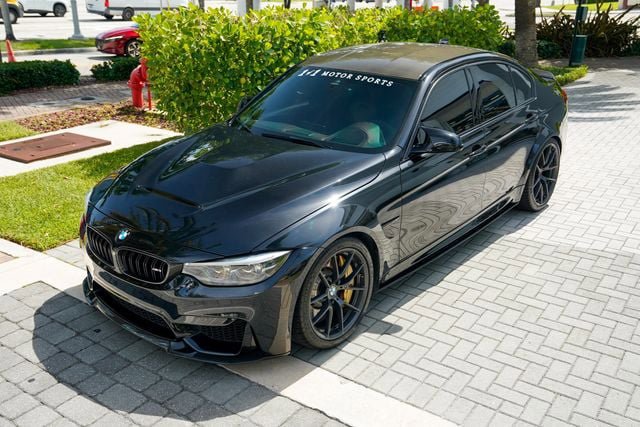 Used 2018 BMW M3 CS w/ Executive Package RWD image 10