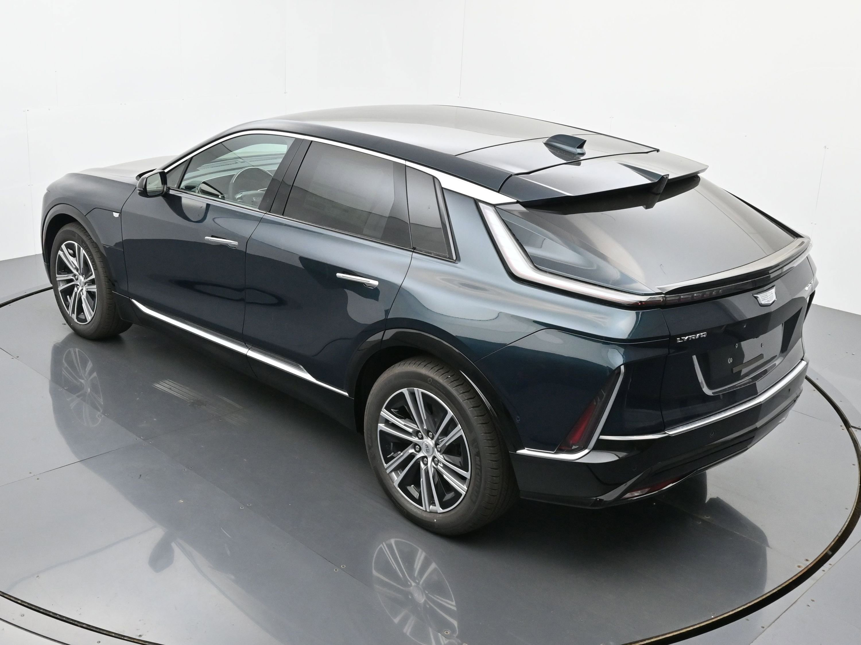 New 2026 Cadillac Lyriq Luxury image 25