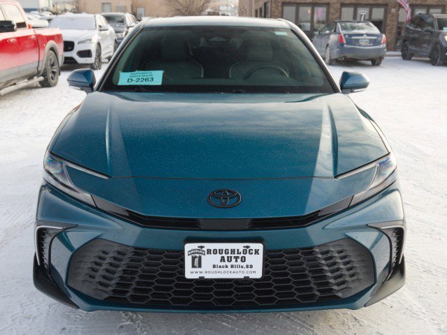 Used 2026 Toyota Camry SE image 6