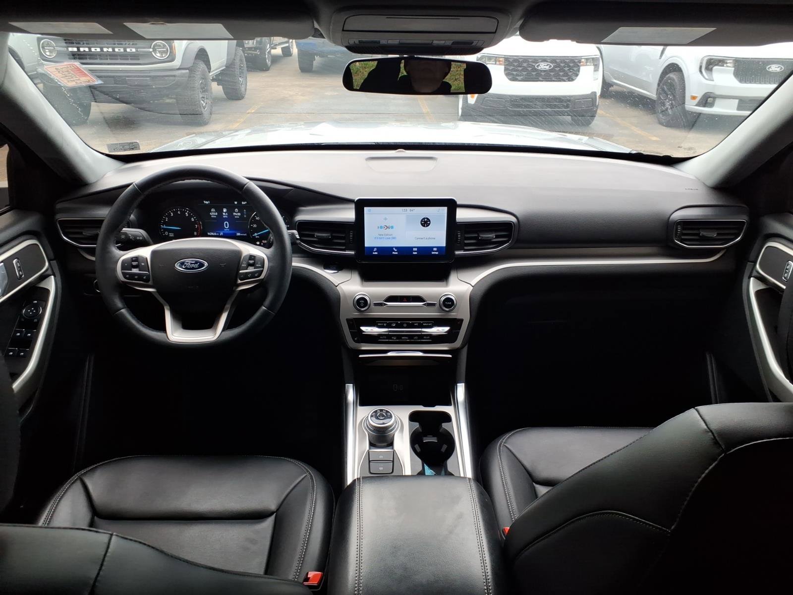 Used 2023 Ford Explorer XLT w/ Equipment Group 202A image 14