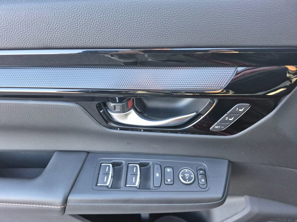 Used 2023 Honda CR-V Sport Touring image 7
