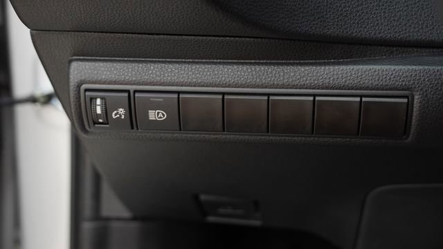 Used 2024 Toyota Corolla SE FWD image 19