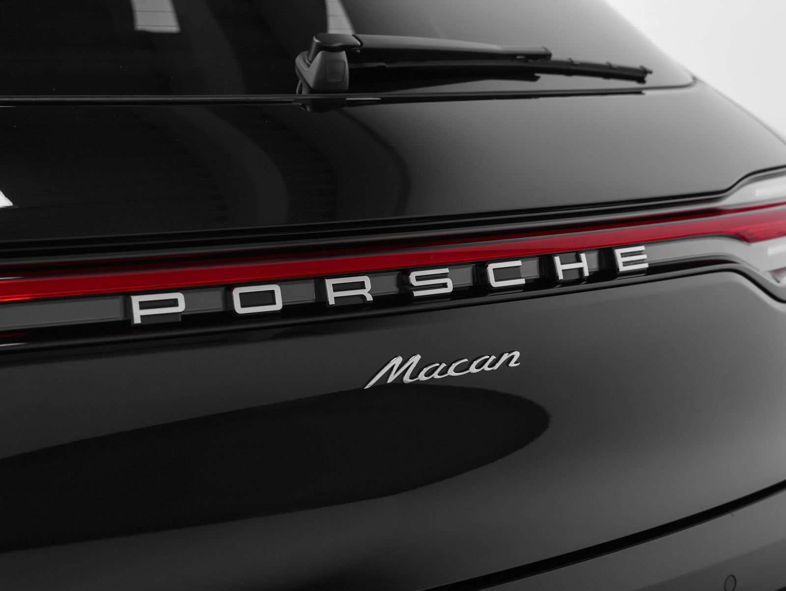 New 2026 Porsche Macan AWD/4WD image 17