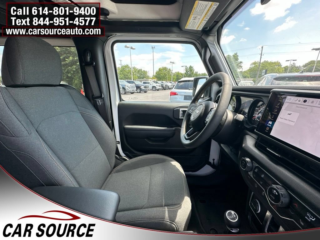 Used 2024 Jeep Wrangler Sport AWD/4WD image 23