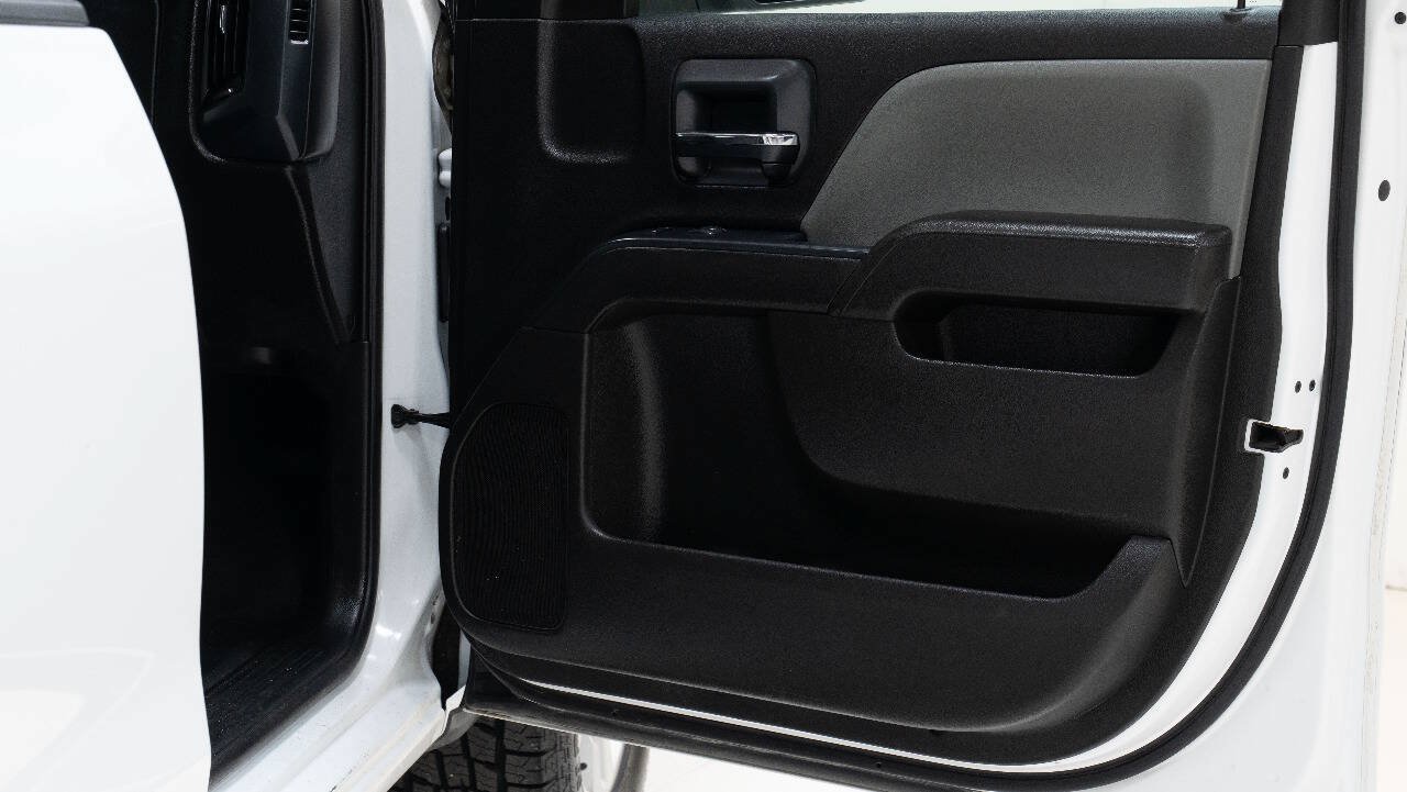 Used 2018 Chevrolet Silverado 1500 W/T RWD image 20