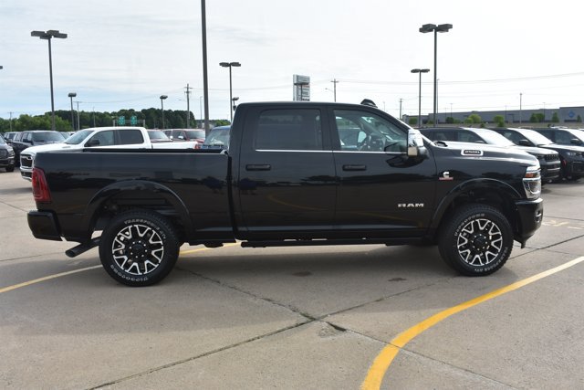 New 2026 RAM 2500 Limited AWD/4WD image 4