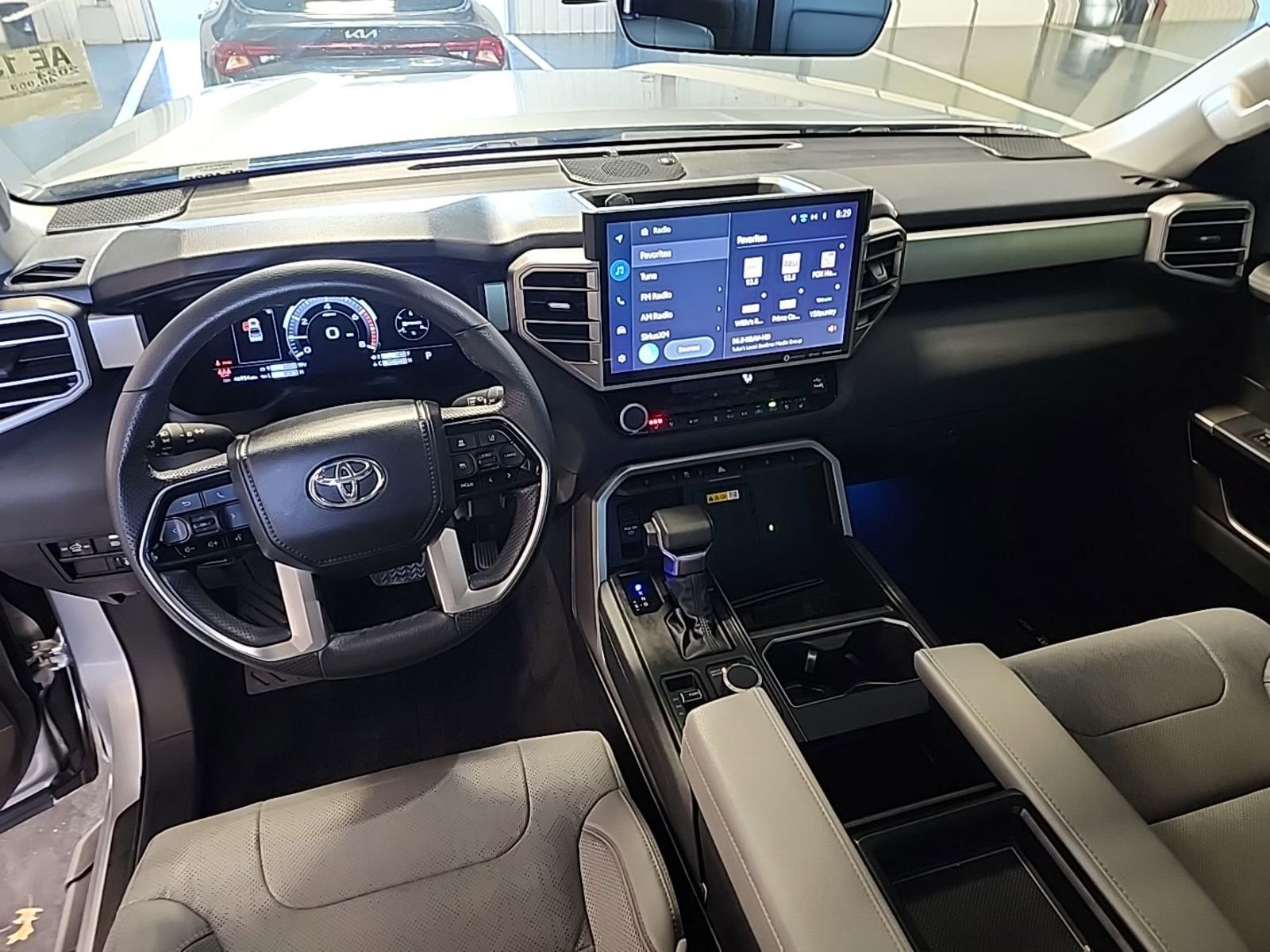 Used 2024 Toyota Tundra Limited image 6