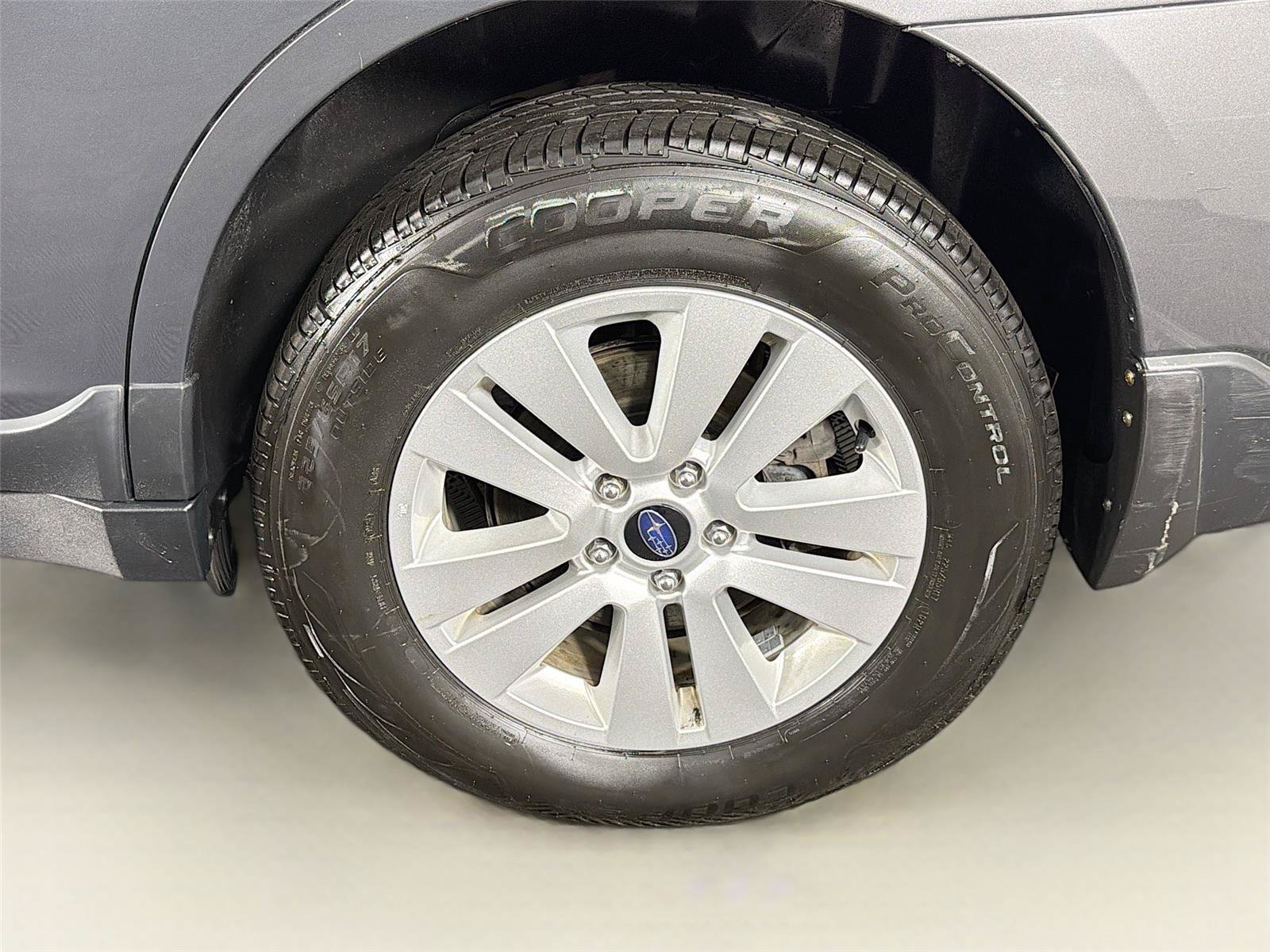 Used 2018 Subaru Outback 2.5i AWD/4WD image 33