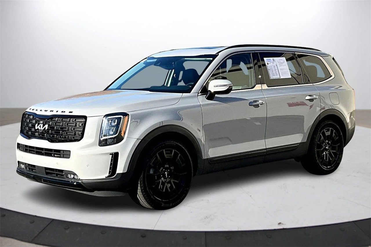 Used 2022 Kia Telluride SX w/ Nightfall Edition Package image 4