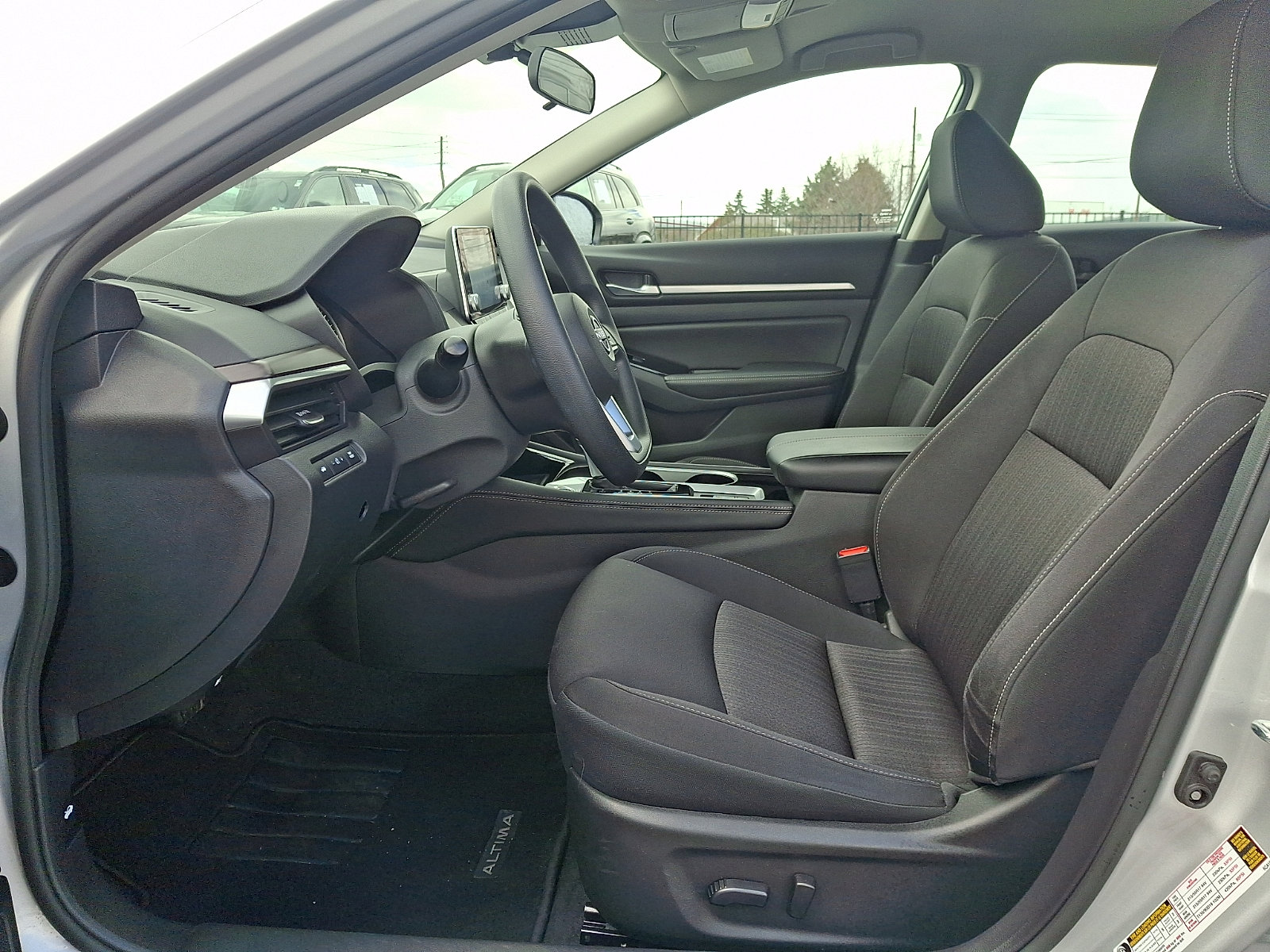 Used 2023 Nissan Altima 2.5 SV image 13