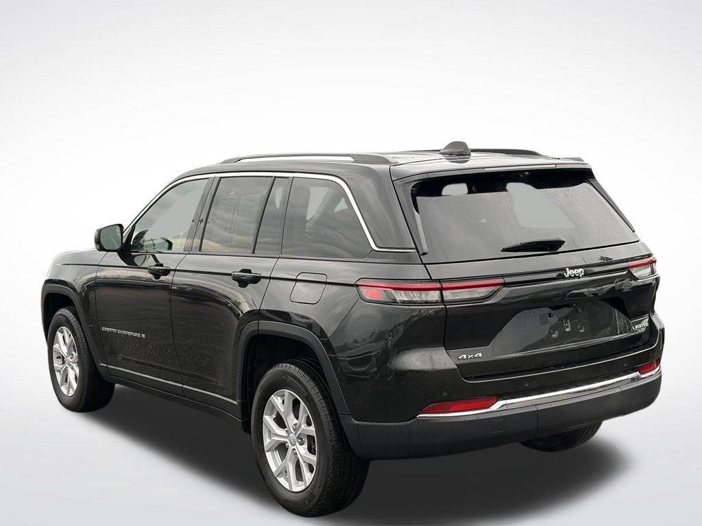Used 2023 Jeep Grand Cherokee Limited w/ Luxury Tech Group II AWD/4WD image 7