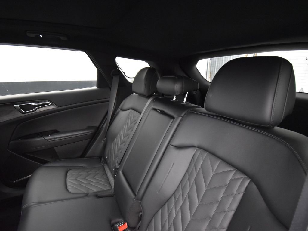 Used 2024 Kia Sportage X-Line w/ X-Line Premium Package image 12