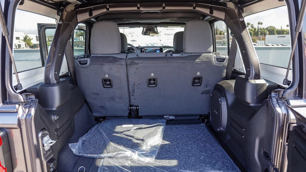 New 2026 Jeep Wrangler Unlimited Sport AWD/4WD image 30