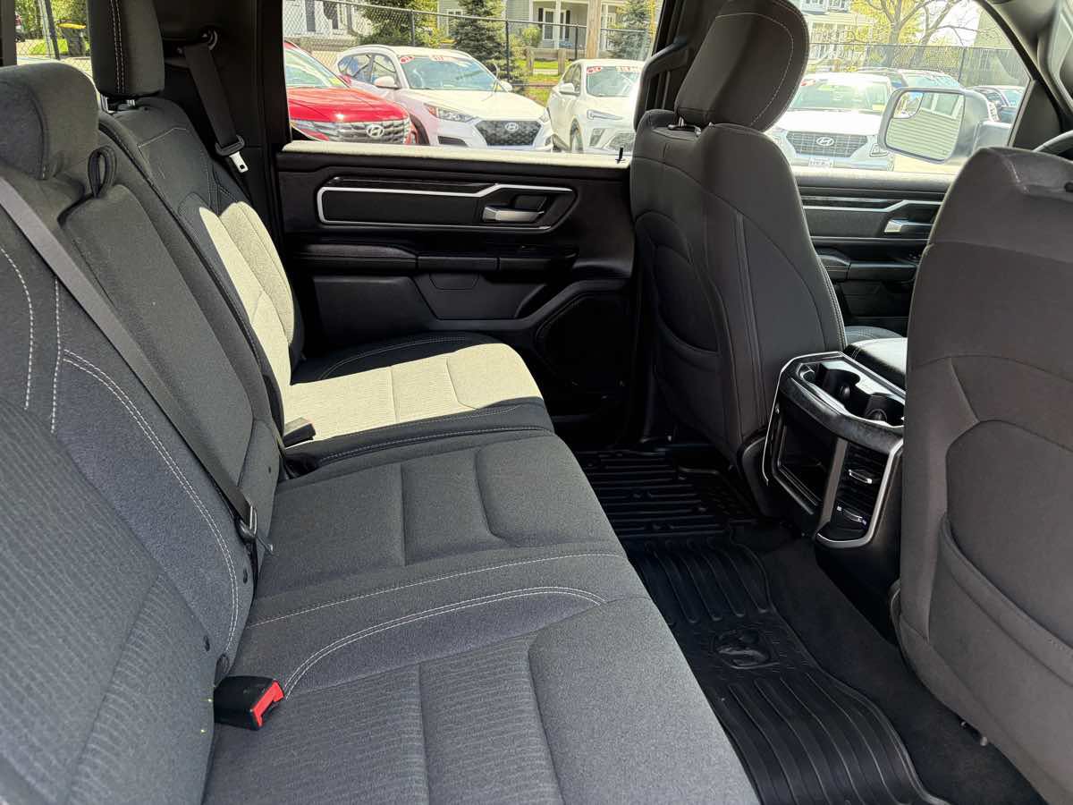 Used 2019 RAM 1500 Big Horn AWD/4WD image 23