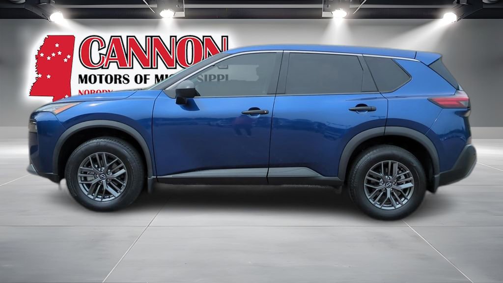 Used 2023 Nissan Rogue S image 8