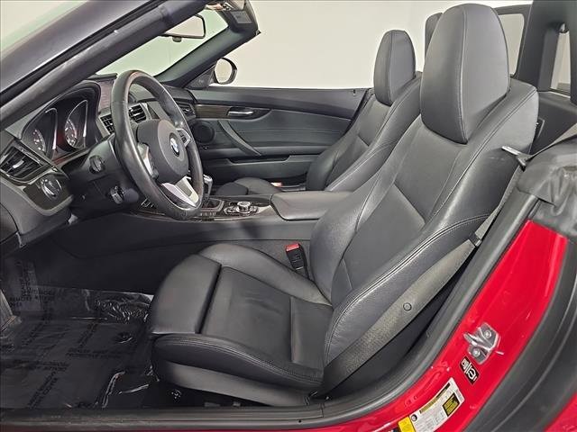 Used 2015 BMW Z4 sDrive28i image 5