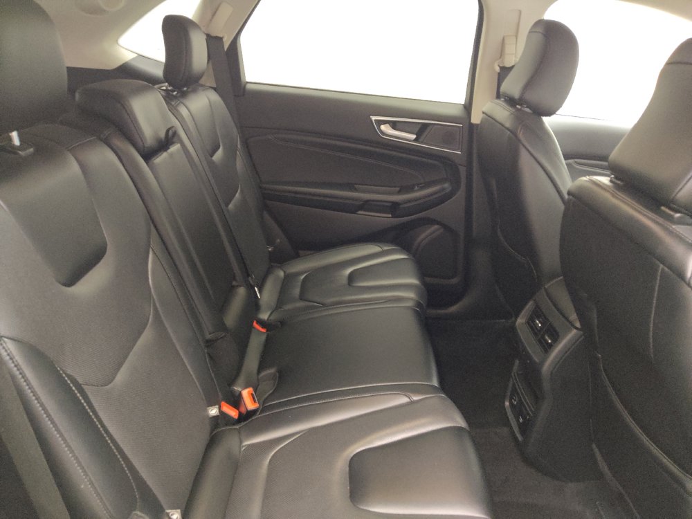 Used 2022 Ford Edge Titanium w/ Equipment Group 301A AWD/4WD image 19
