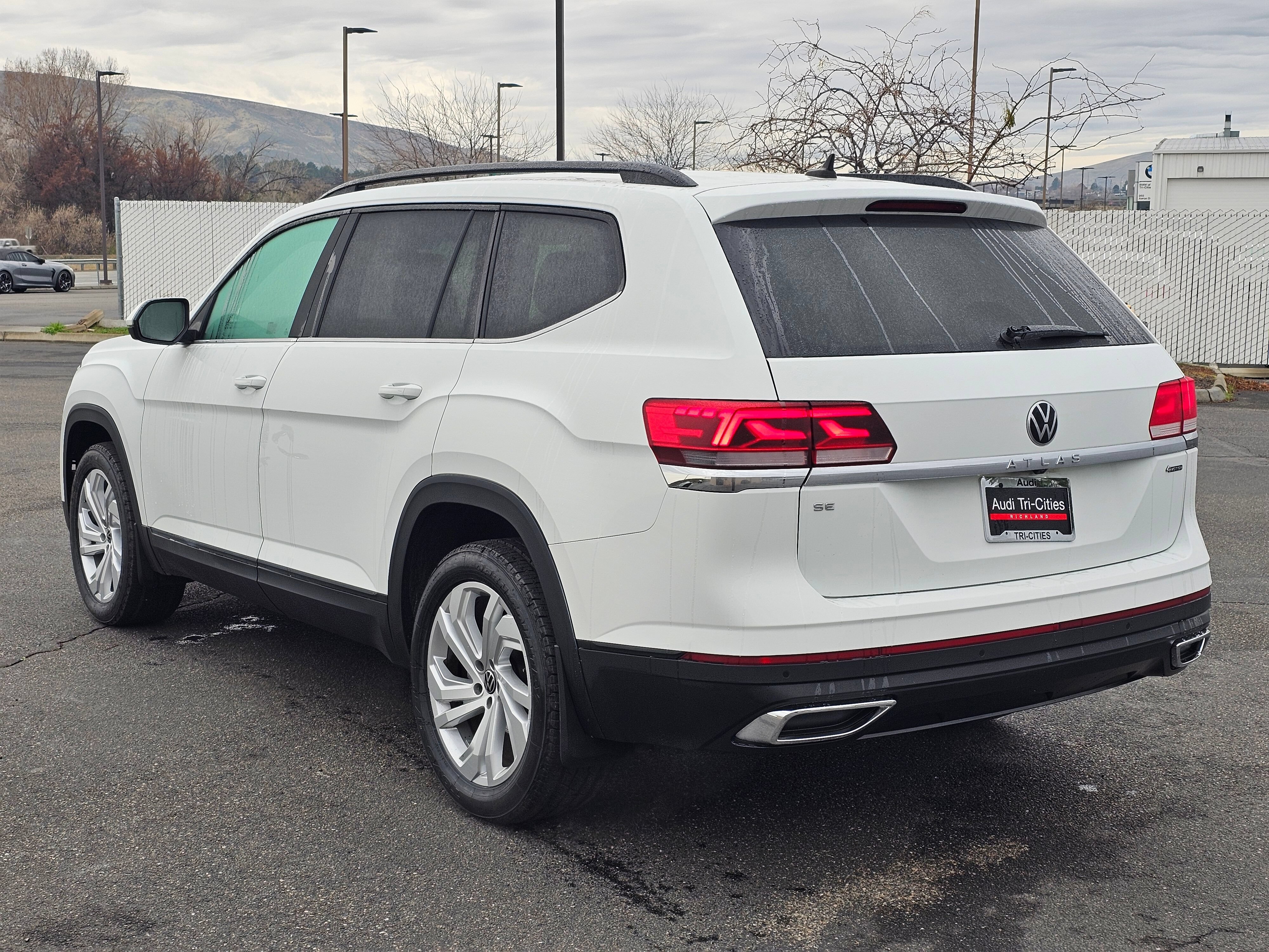 Used 2023 Volkswagen Atlas SE AWD/4WD image 37