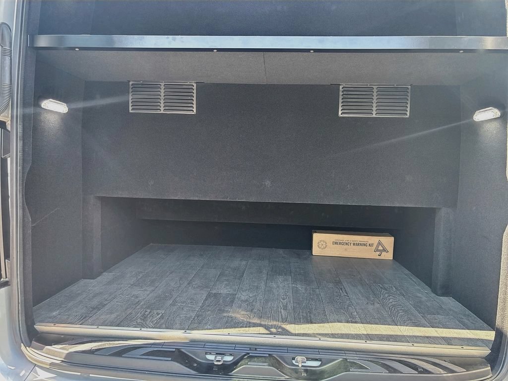 Used 2023 Mercedes-Benz Sprinter 3500 image 25