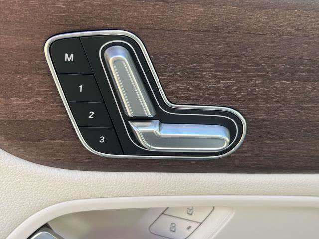 Certified 2023 Mercedes-Benz EQB 300 4MATIC image 19