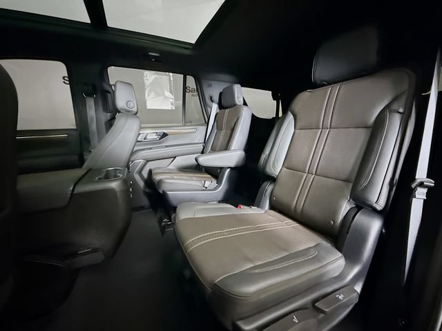 Used 2025 Chevrolet Tahoe High Country AWD/4WD image 29